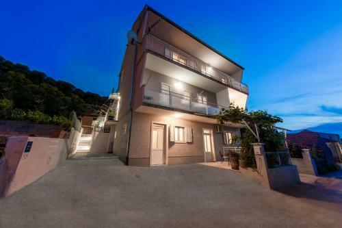 Apartments Zajc