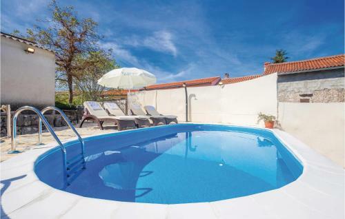 Two-bedroom Holiday Home In Sveti Vid