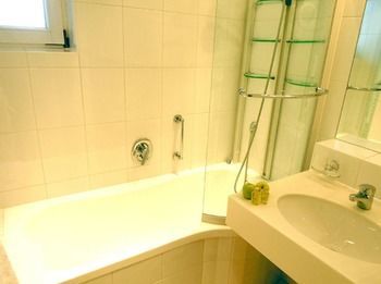 Hotel Olympia & Herbs