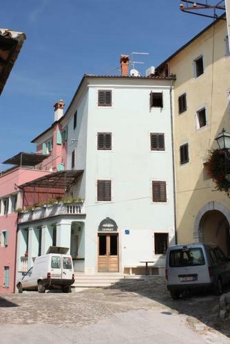 Hostal Double Room Oprtalj 7081b