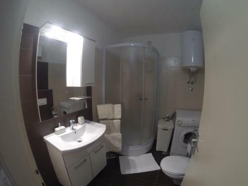 Apartment In Centre For 7