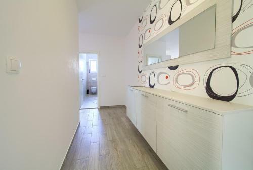 Apartments Mali Nono