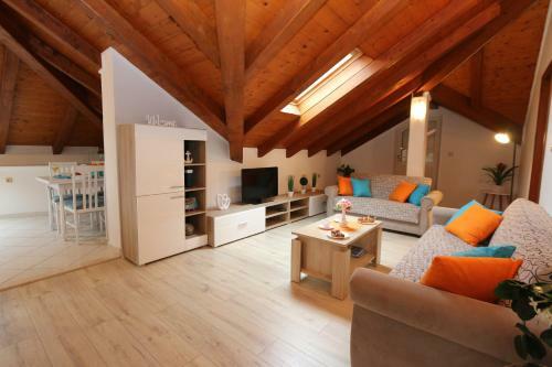 Hostal Apartments Villa Sirena