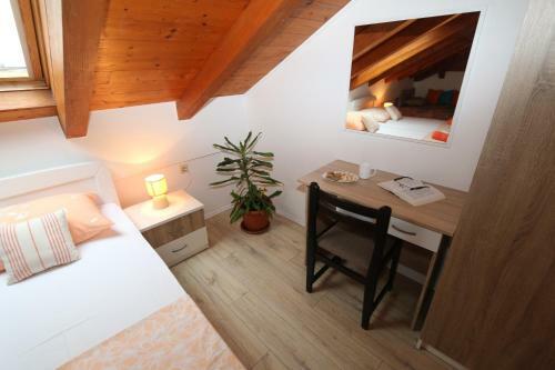 Hostal Apartments Villa Sirena