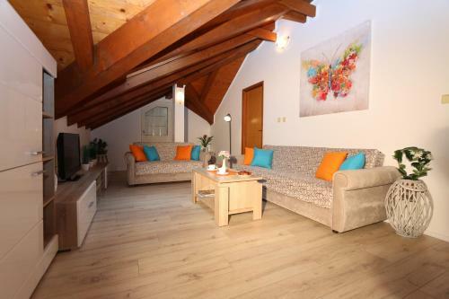 Hostal Apartments Villa Sirena