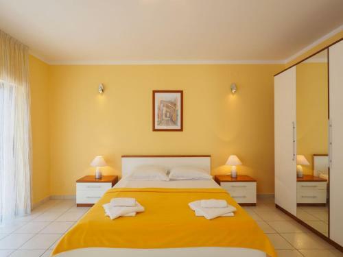 Apartamentos Villa Petra