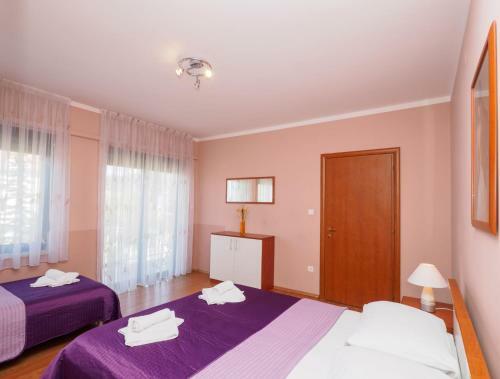 Apartamentos Villa Petra