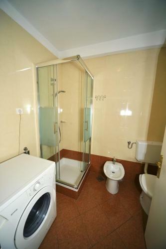 Apartments And Rooms Lago Rupa