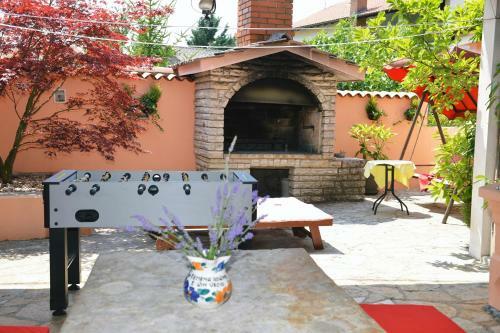 Apartments And Rooms Lago Rupa