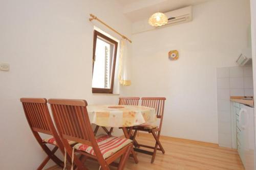 Apartment Podstrana 2087b