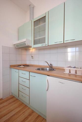 Apartment Podstrana 2087b