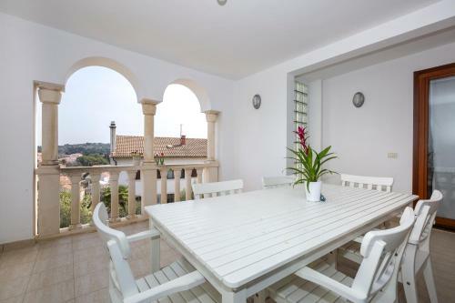 Hostal Guesthouse Alma