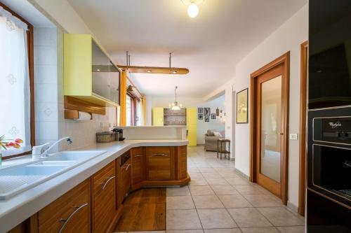 Hostal Guesthouse Alma