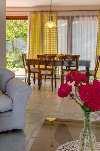 Hostal Guesthouse Alma