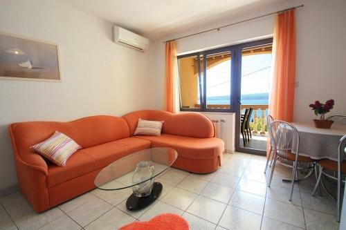 Two-bedroom Apartment Crikvenica Near Sea 6