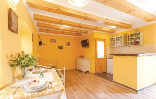 Apartment Omisalj Qr-1809