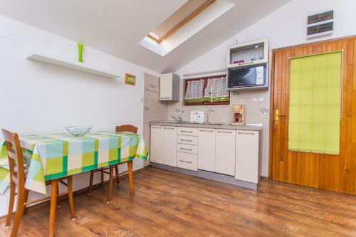 Apartment Andrije Buvine