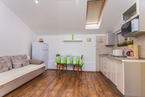 Apartment Andrije Buvine