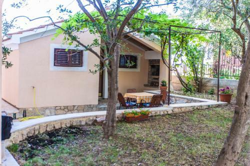 Apartment Andrije Buvine