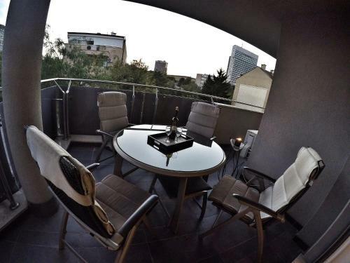 Deluxe Apartment Nella