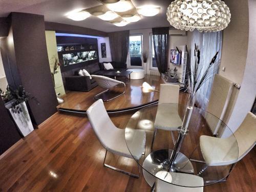 Deluxe Apartment Nella