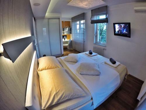 Deluxe Apartment Nella