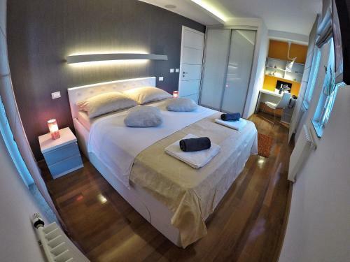Deluxe Apartment Nella
