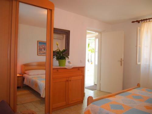 Apartments Lumbarda Beach