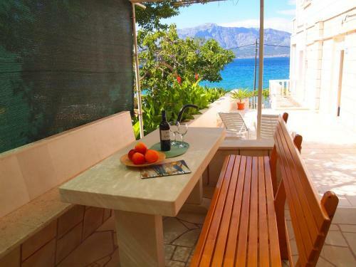 Apartments Lumbarda Beach