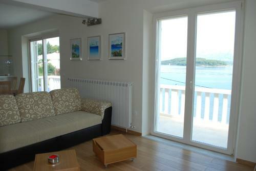 Apartments Lumbarda Beach