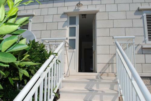 Apartments Lumbarda Beach