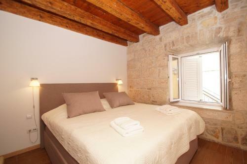 Apartments Stelina