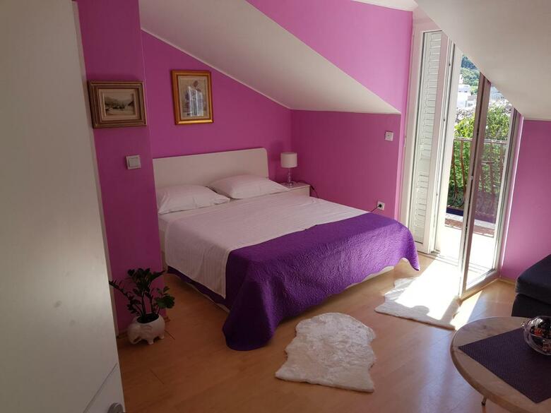 Hostal Guest House Avdic