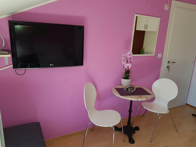 Hostal Guest House Avdic