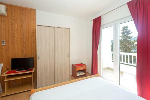 Apartments Julija