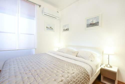 Central Palace Apartment