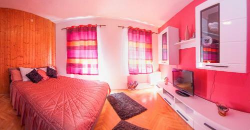 Split Inn Apartments
