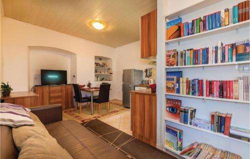 One-bedroom Apartment In Novi Vinodolski
