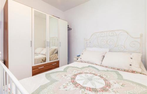 One-bedroom Apartment In Novi Vinodolski