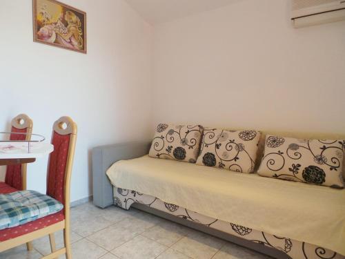 Jadranovo One-bedroom Apartment 1