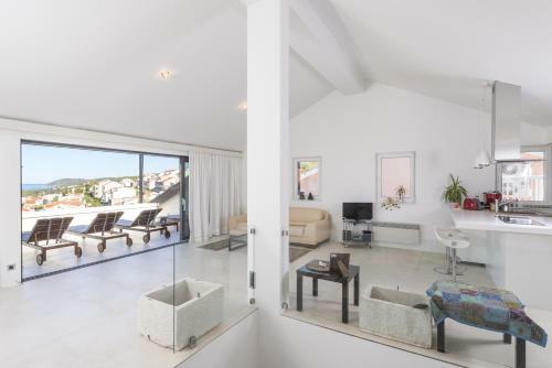 Maki Exclusive Apartments