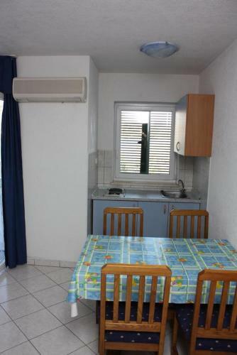 Apartment Rogoznica 4255f