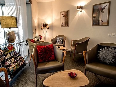 Carline Hotel