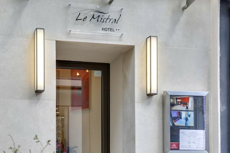 Mistral Hotel