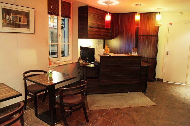 Mistral Hotel