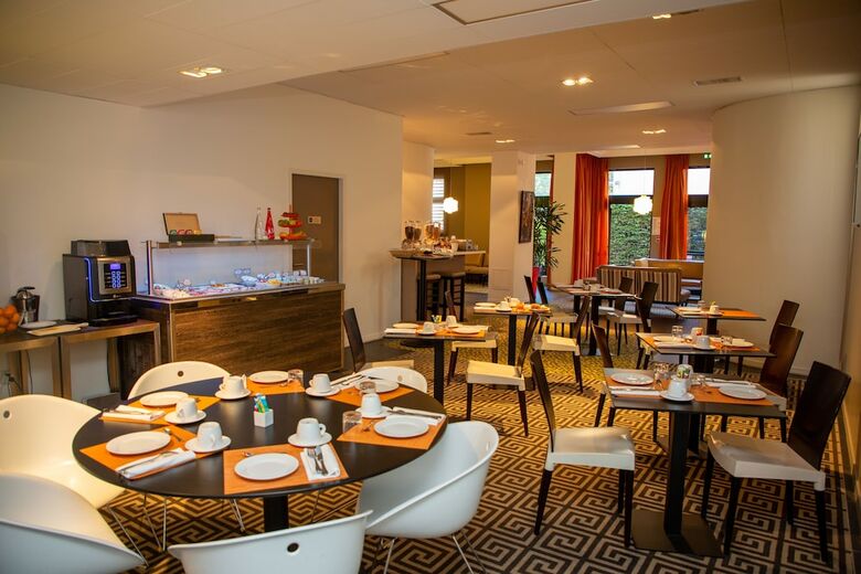 Apartamentos Privilege Apparthotel St. Exupery(.)