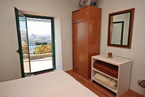 Holiday Home Mlini 4714