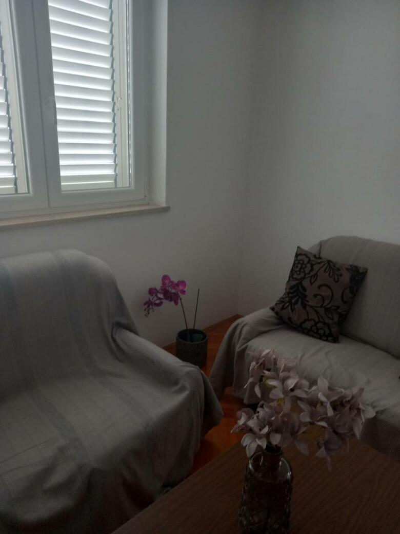 Hostal Aida Apartments And Rooms