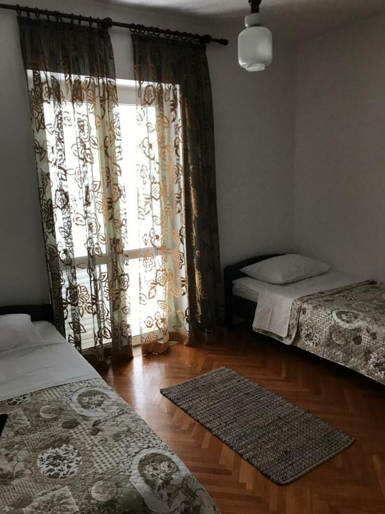Hostal Aida Apartments And Rooms