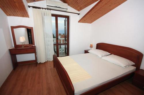 Apartment Supetar 5670a